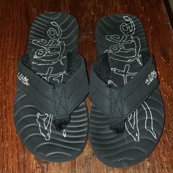 salt life flip flops